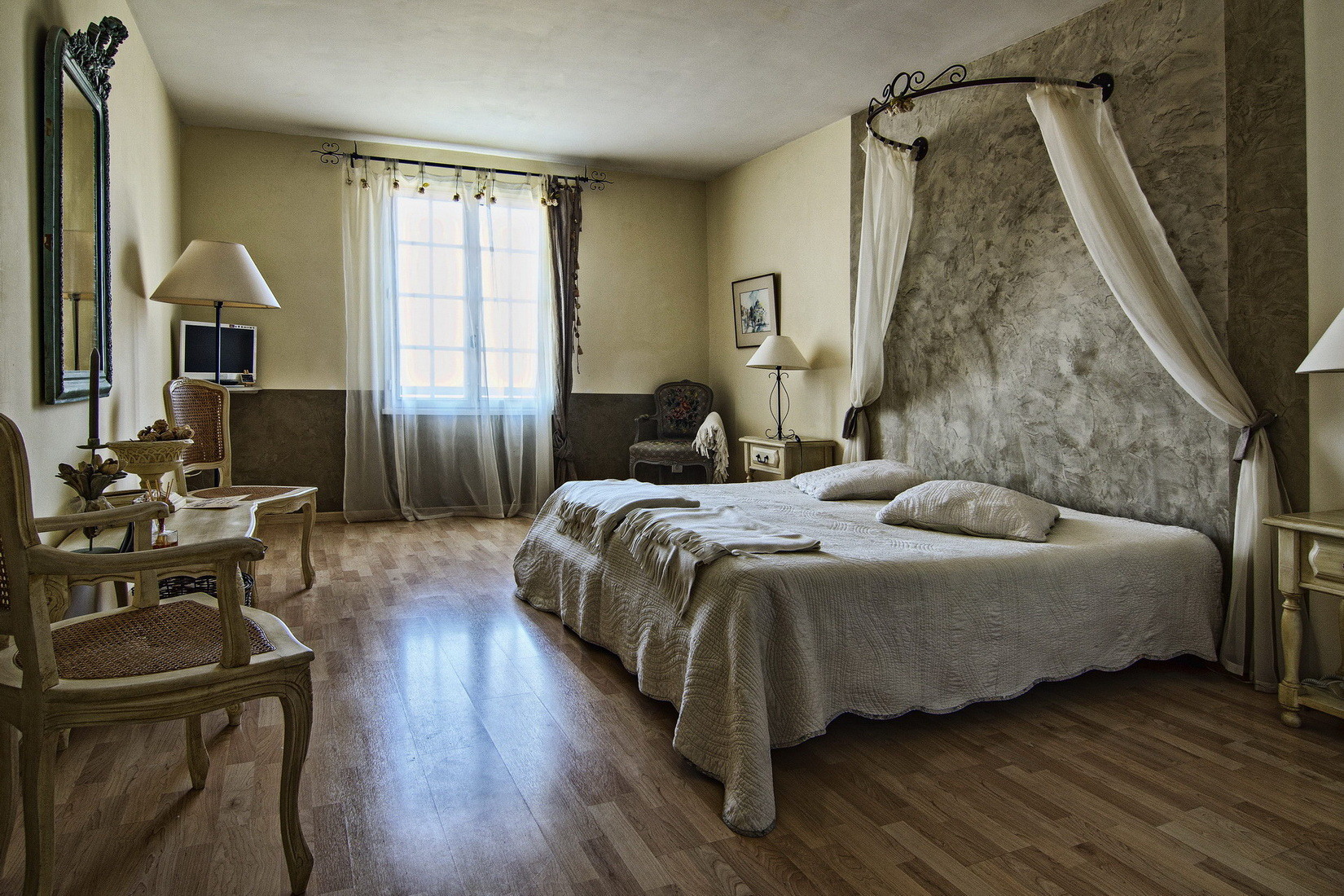 Chambre double à proximité de Mane dans un hôtel 3 étoiles